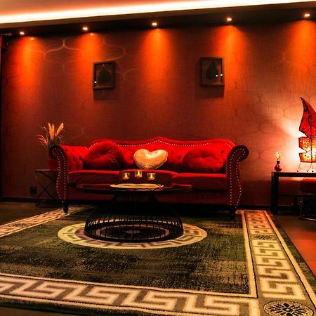 L'Insolite Spa Privatif "Suite Luxueuse-Jacuzzi" Τουλούζη Εξωτερικό φωτογραφία