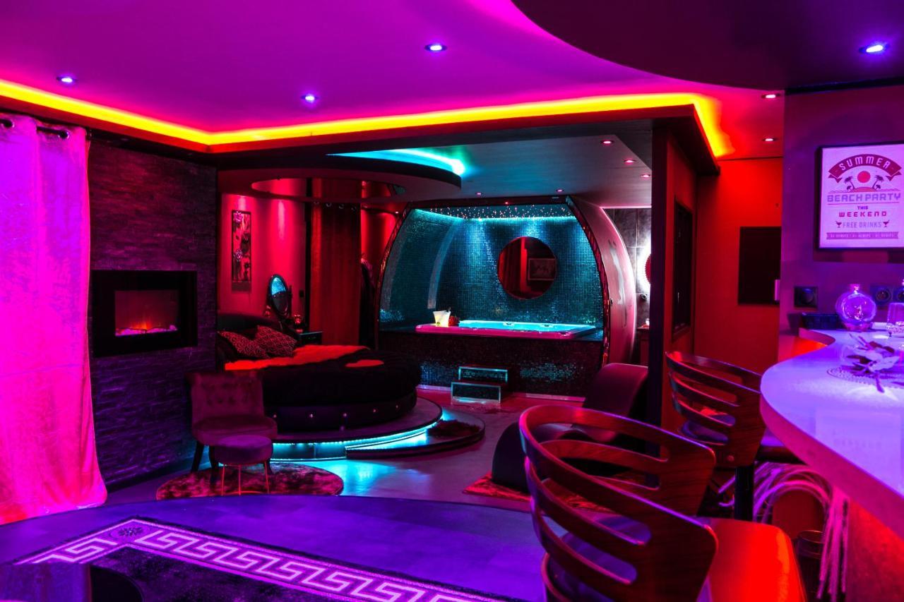 L'Insolite Spa Privatif "Suite Luxueuse-Jacuzzi" Τουλούζη Εξωτερικό φωτογραφία